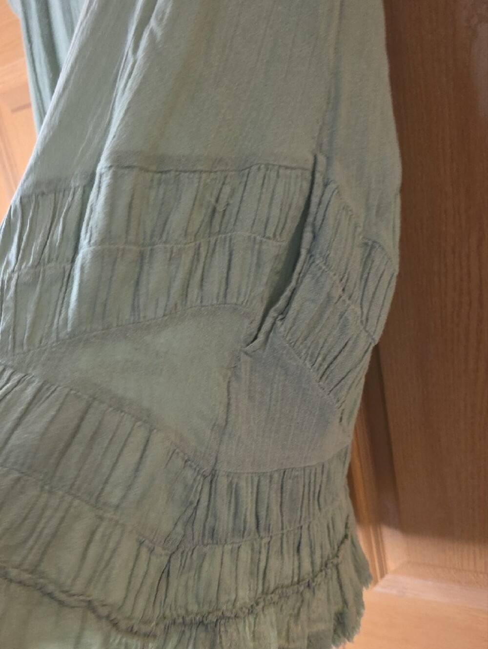 Free People Women's Sage Green Gauze Ruffle Hem Top Cottagecore Boho Size Small - Picture 6 of 6